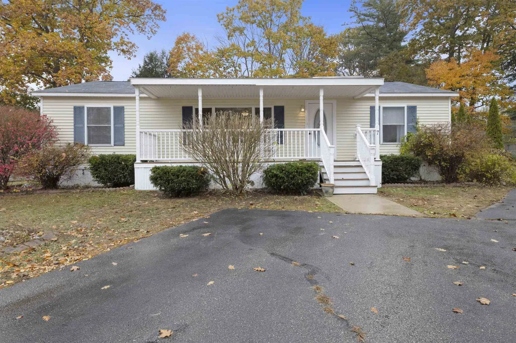 7 Sunnybrooke Drive Dover NH 03820