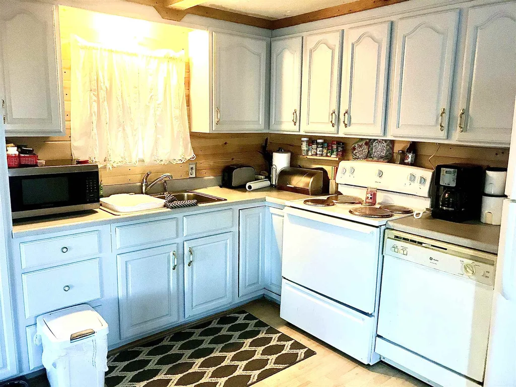 15 Chancellor Drive Concord NH 03303