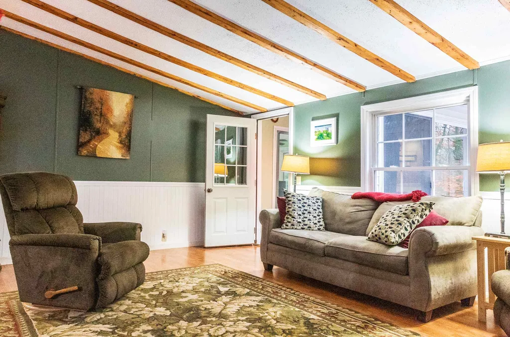 12 Falcon Drive Alton NH 03809