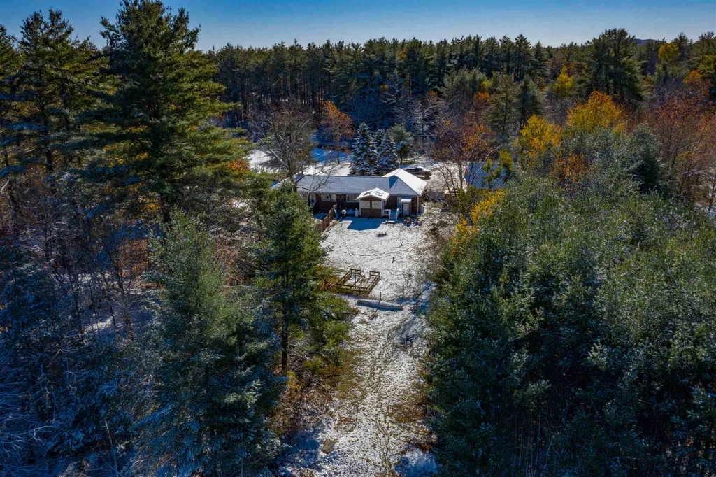 415 N River Road Milford NH 03055