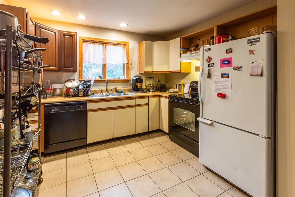 415 N River Road Milford NH 03055