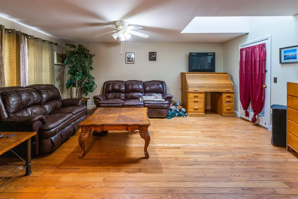 415 N River Road Milford NH 03055