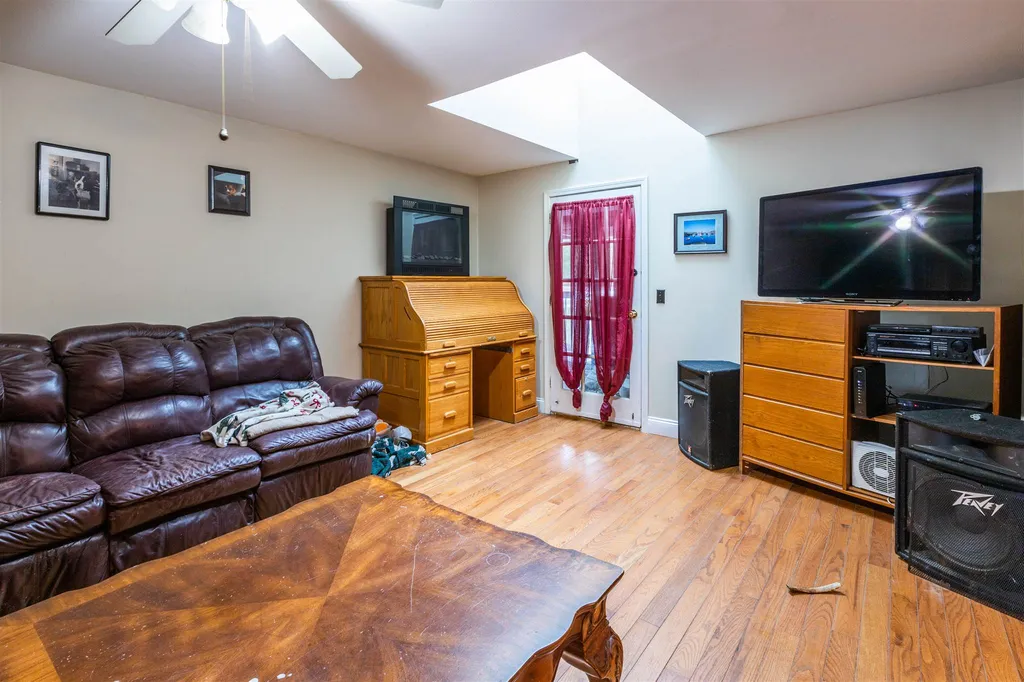 415 N River Road Milford NH 03055