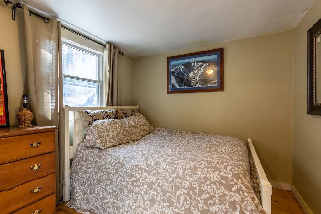 152 Rice Road Hartland VT 05048