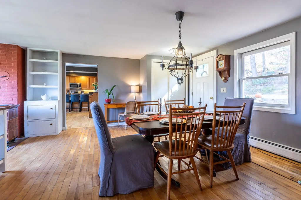 152 Rice Road Hartland VT 05048