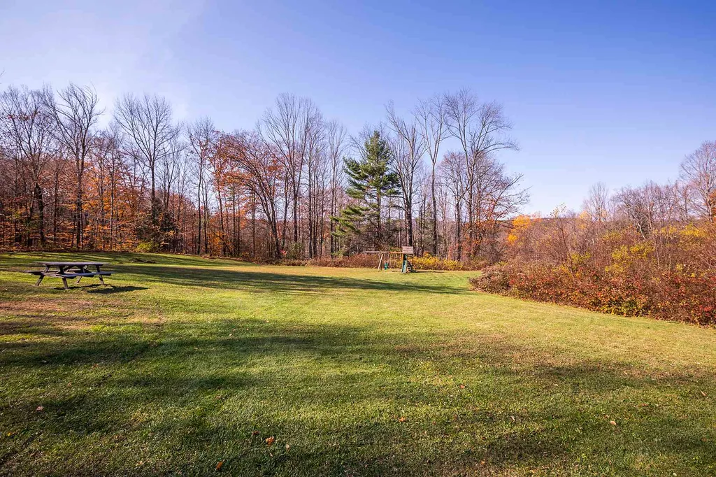 152 Rice Road Hartland VT 05048