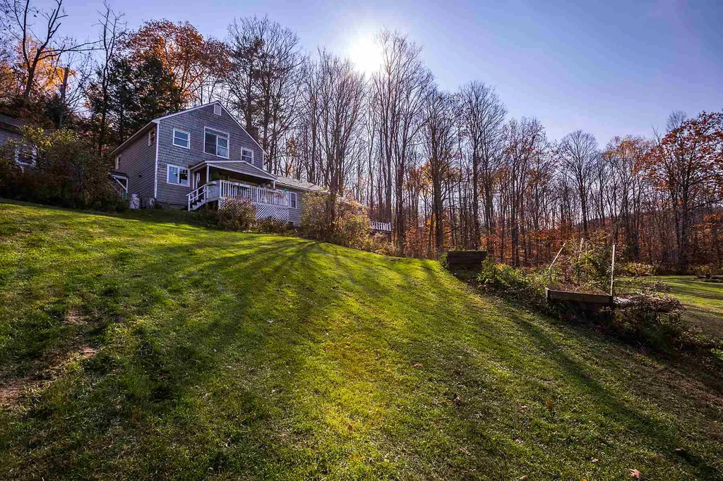 152 Rice Road Hartland VT 05048