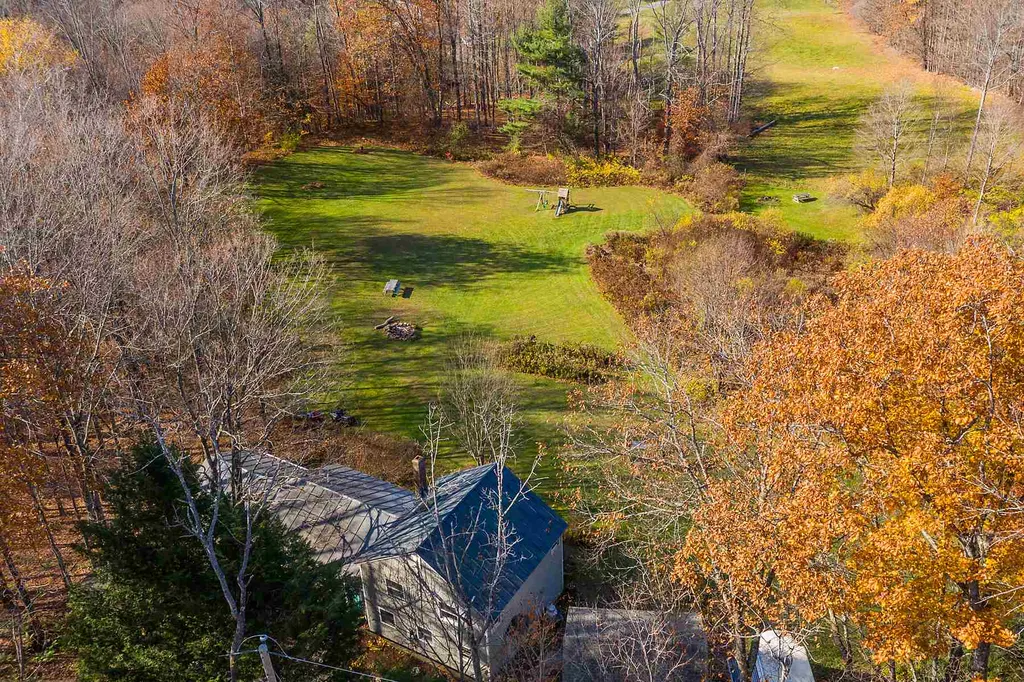 152 Rice Road Hartland VT 05048