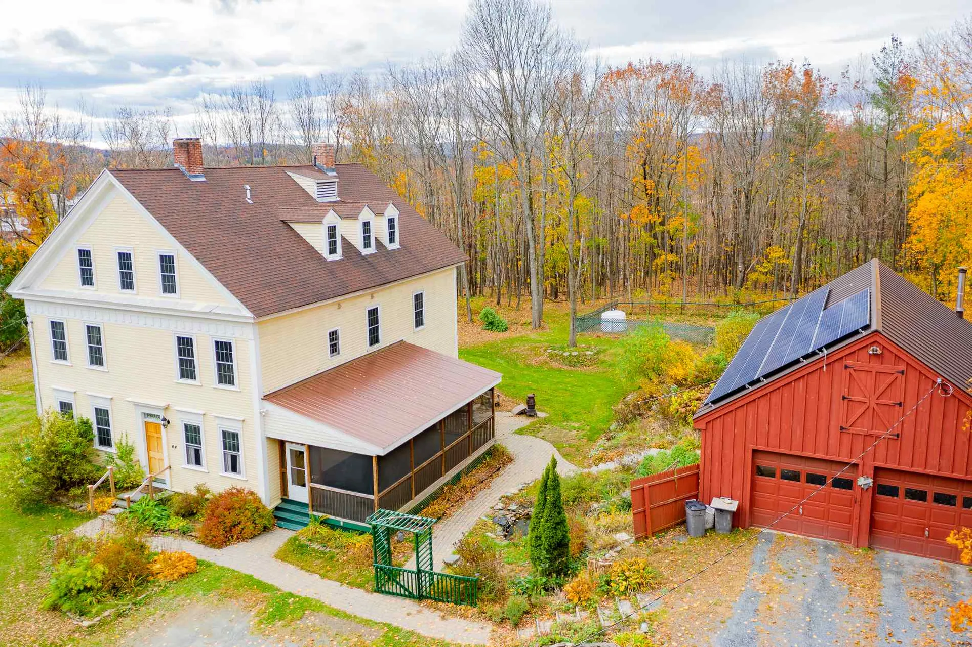 44 Lincoln Heights Claremont NH 03743
