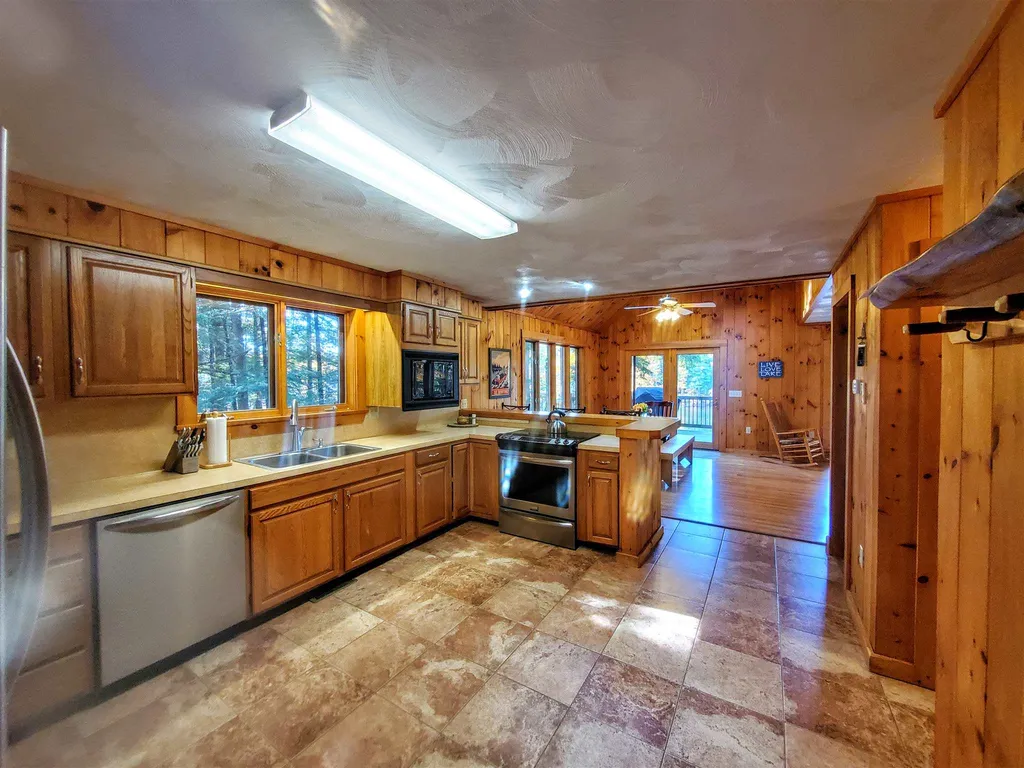 22 Sawmill Shores Road Meredith NH 03253