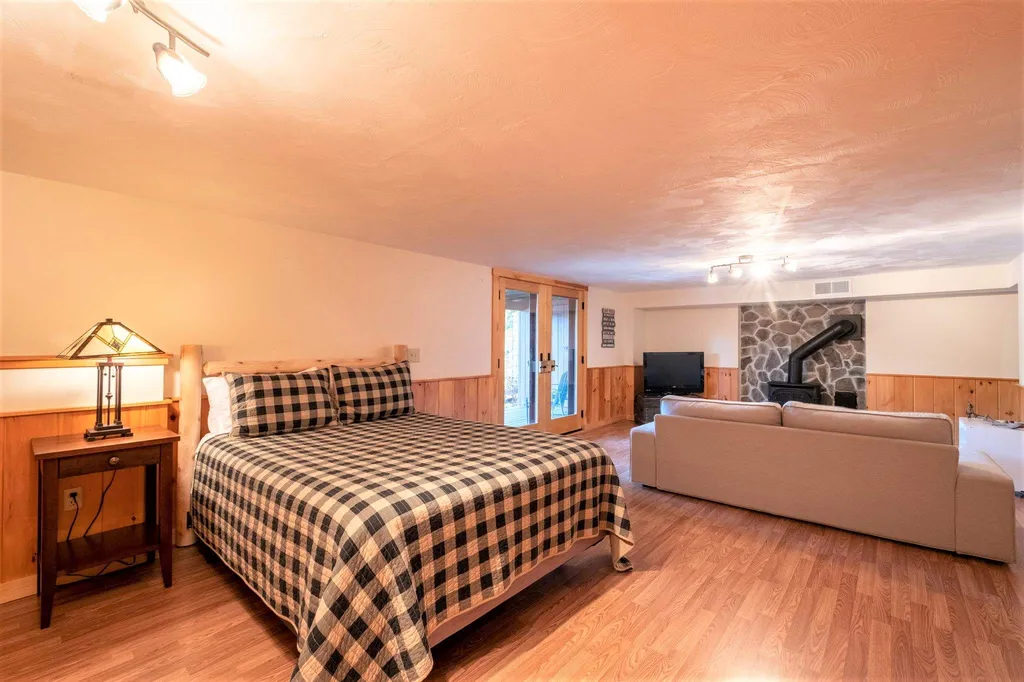 22 Sawmill Shores Road Meredith NH 03253