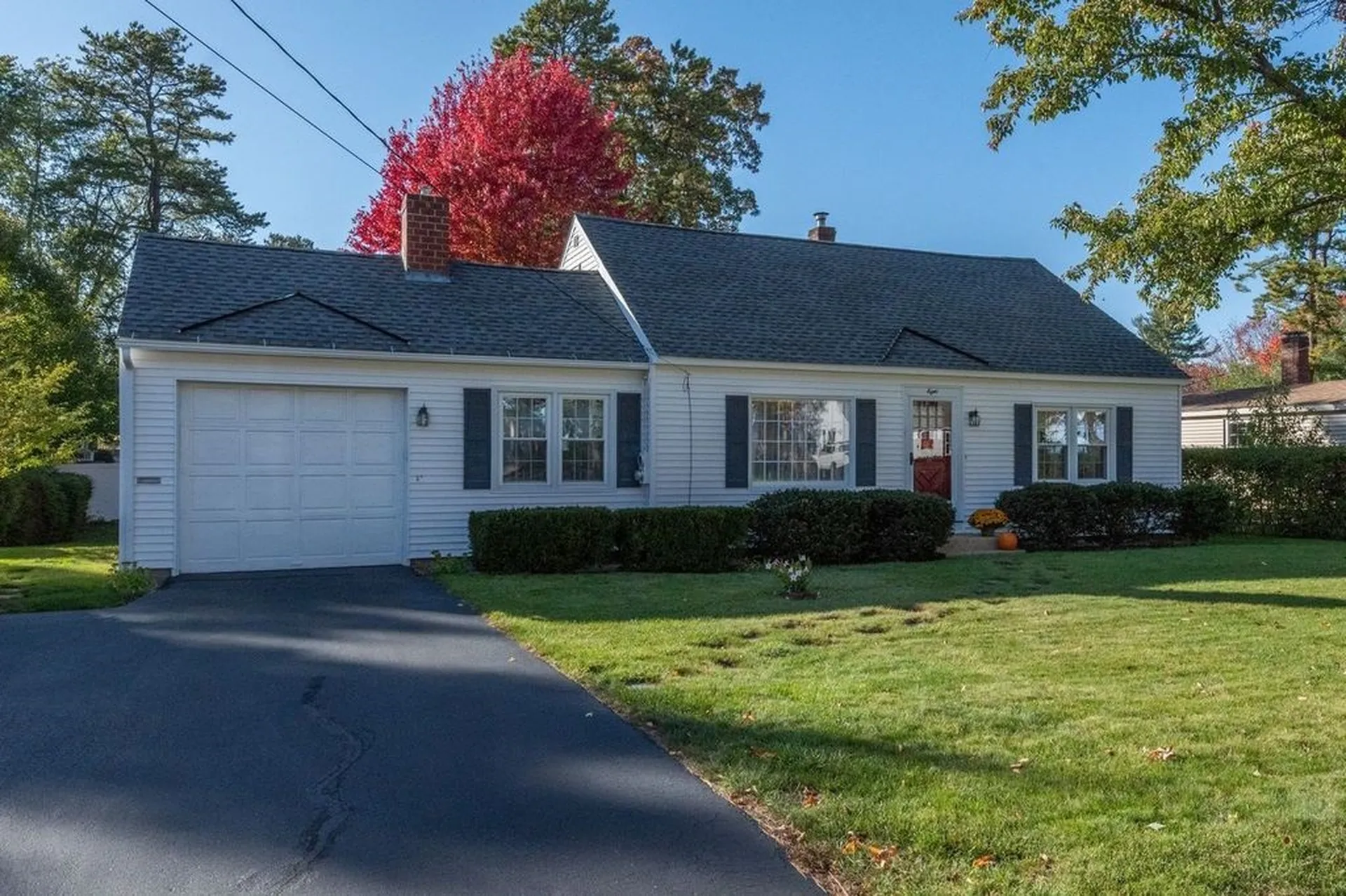8 Terry Street Nashua NH 03064