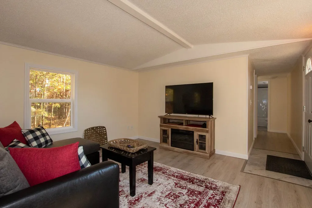 189 Ford Farm Road Milton NH 03851