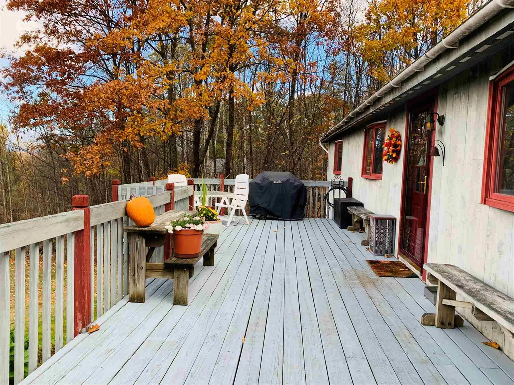 348 Old Bristol Road New Hampton NH 03256