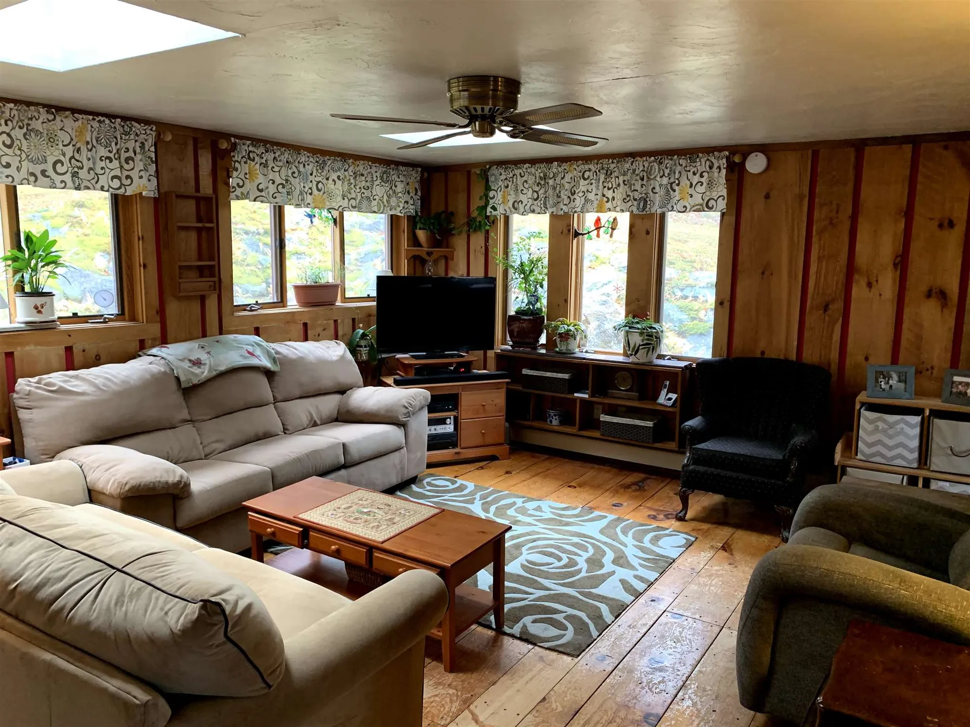 348 Old Bristol Road New Hampton NH 03256