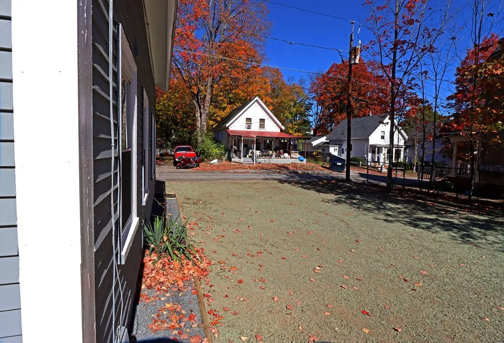 14 School Street Farmington NH 03835