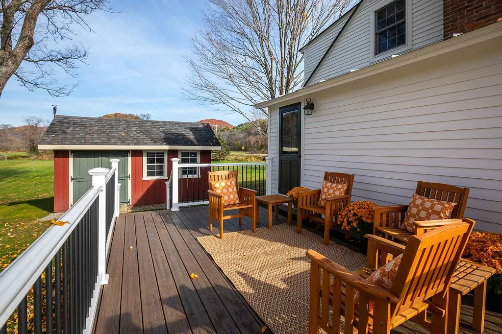 819 Pomfret Road Woodstock VT 05091