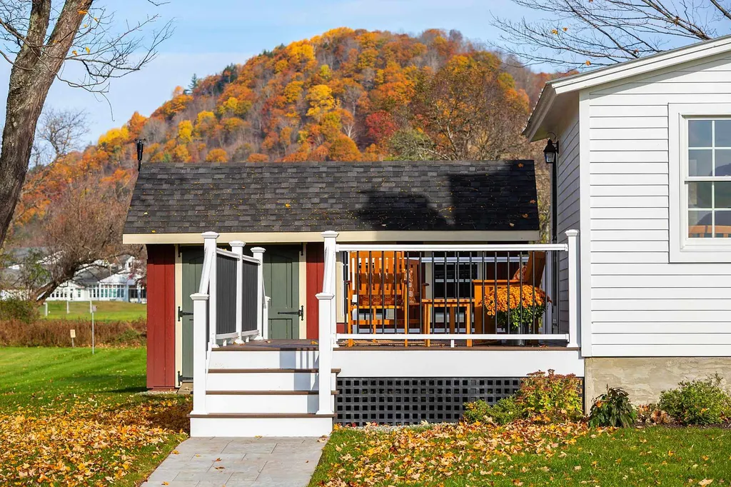 819 Pomfret Road Woodstock VT 05091