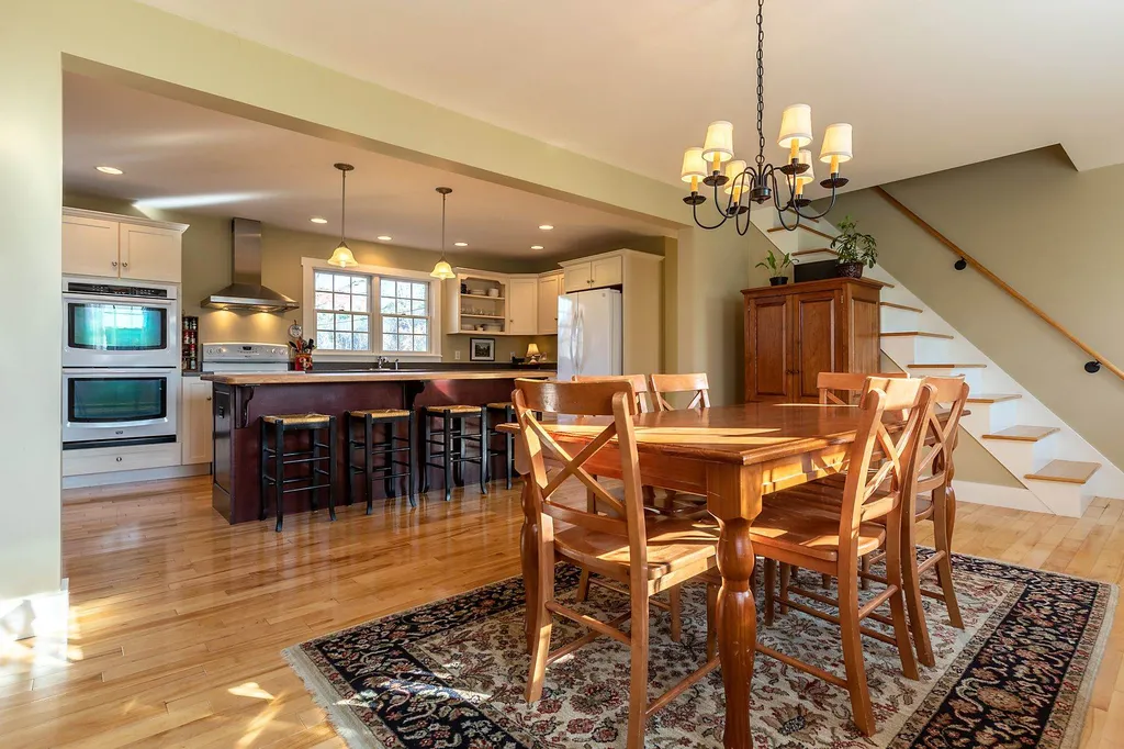 819 Pomfret Road Woodstock VT 05091