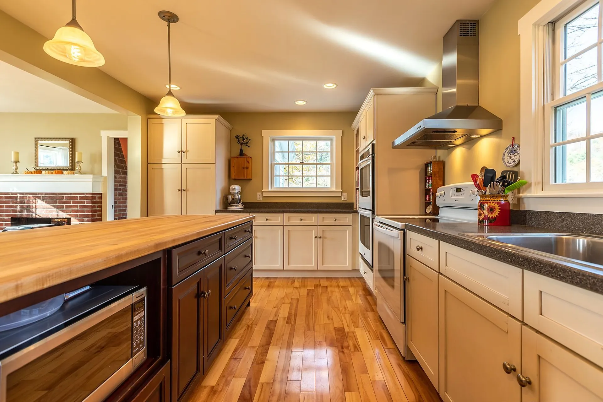 819 Pomfret Road Woodstock VT 05091
