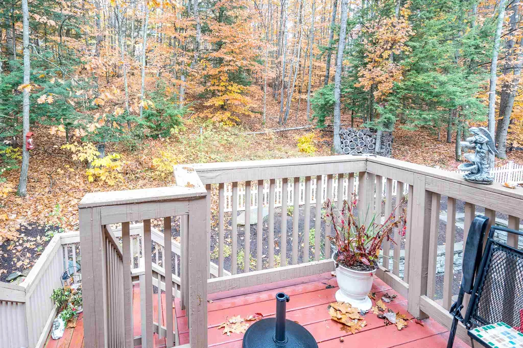 53 Ledgeview Drive Rochester NH 03839