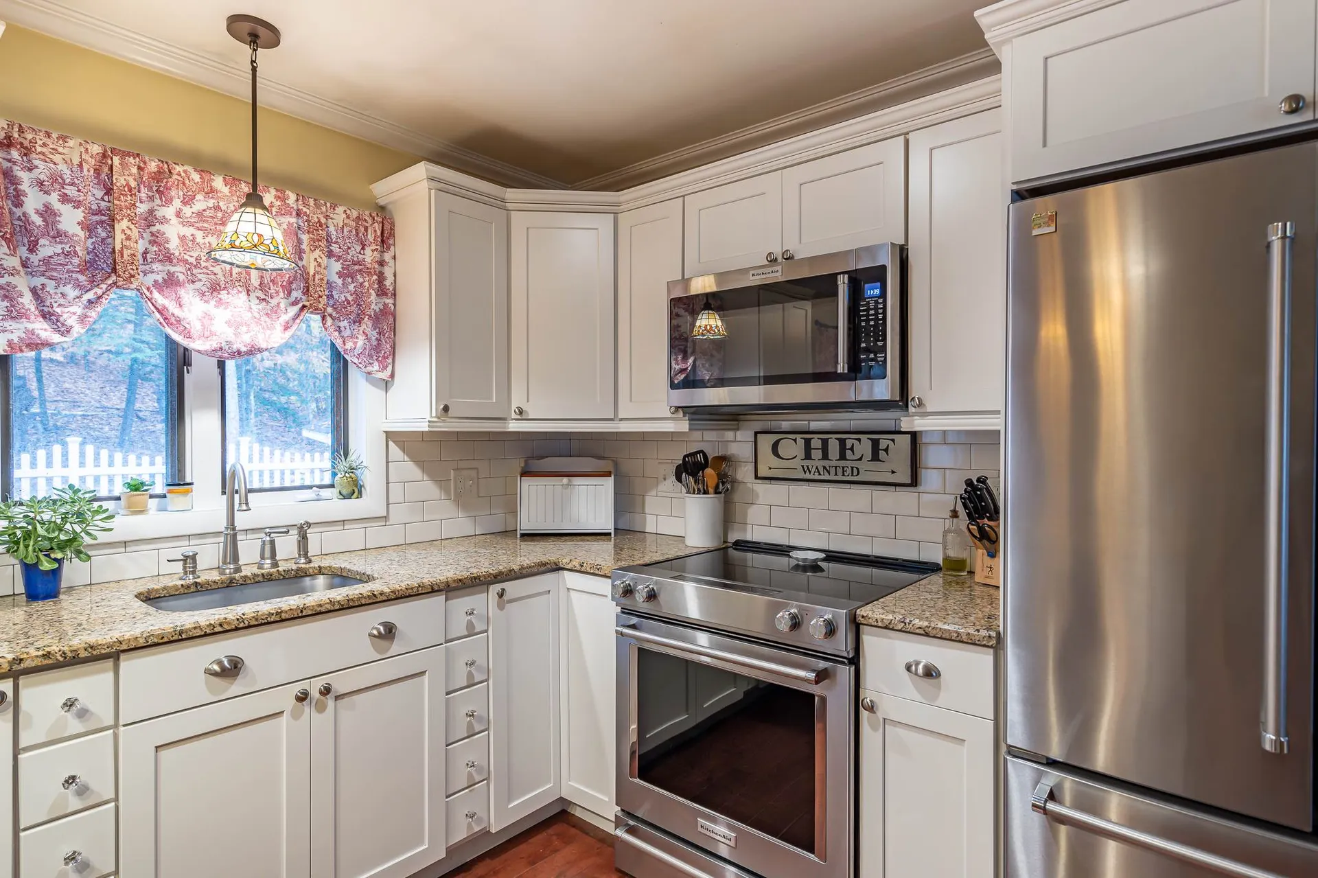53 Ledgeview Drive Rochester NH 03839