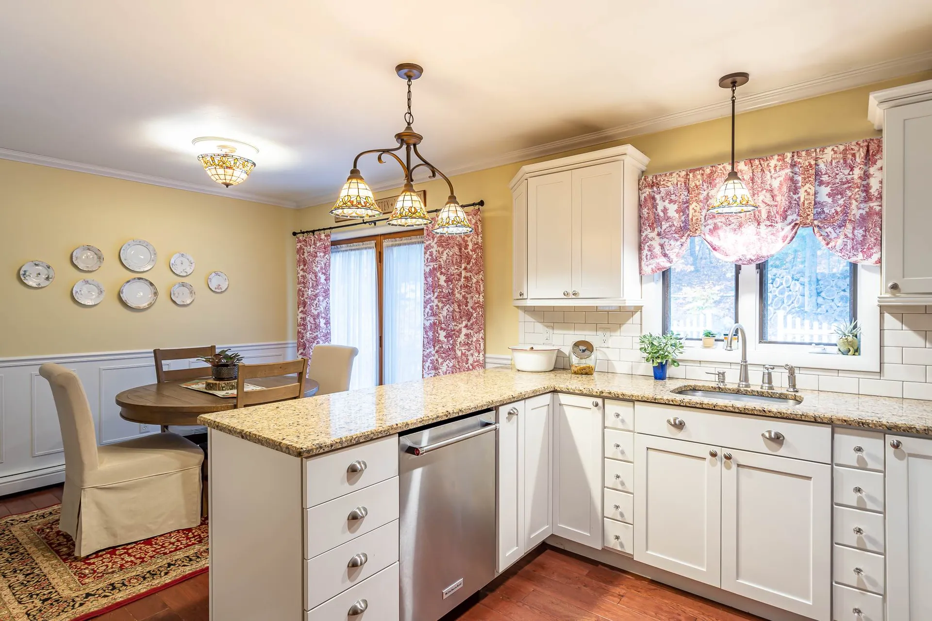 53 Ledgeview Drive Rochester NH 03839