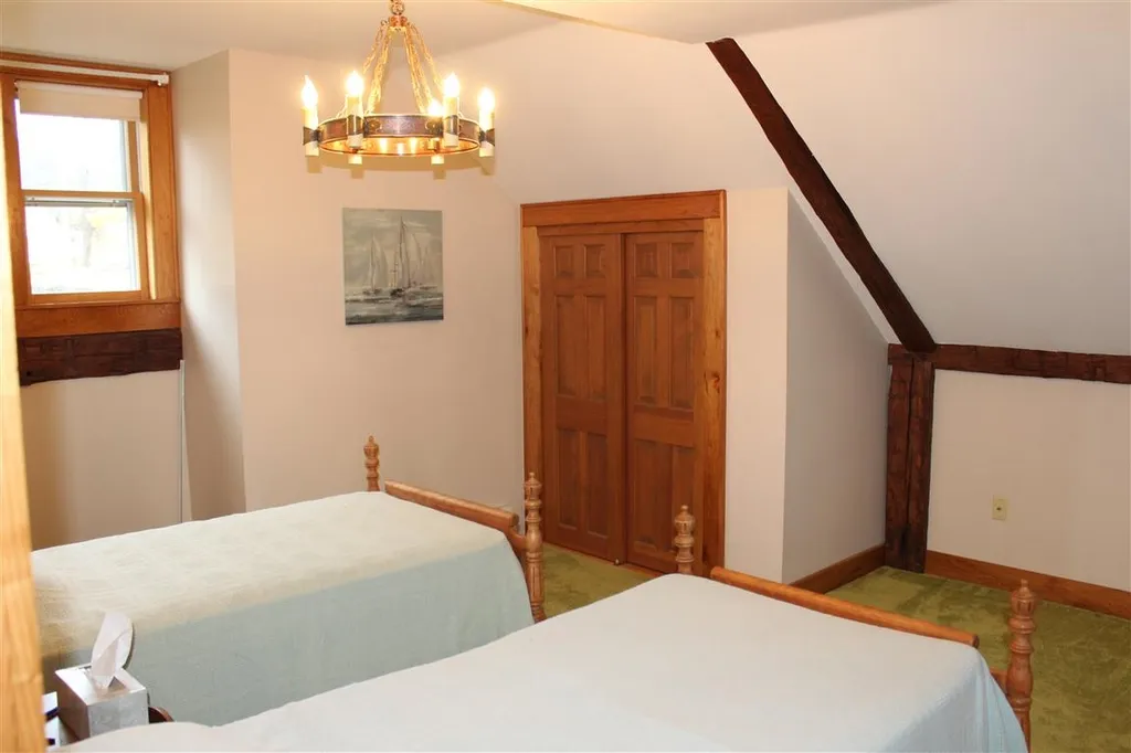 5 Maple Avenue Claremont NH 03743