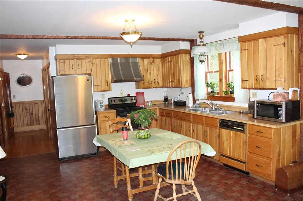 5 Maple Avenue Claremont NH 03743
