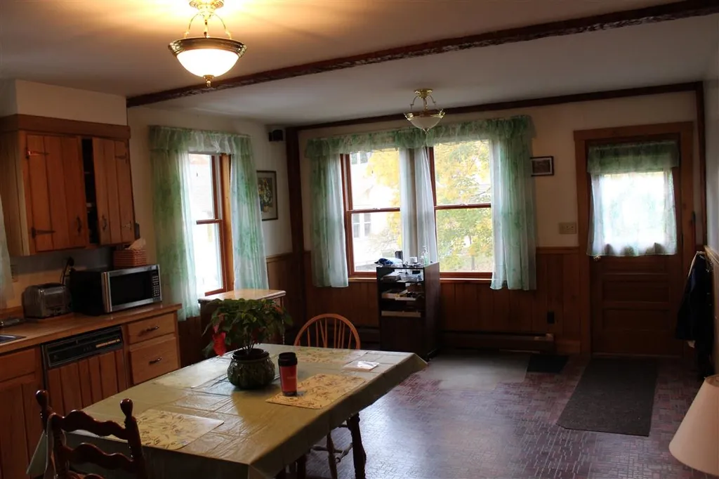 5 Maple Avenue Claremont NH 03743
