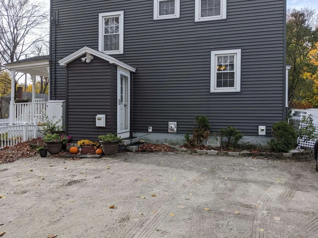 2 Garland Street Plymouth NH 03264