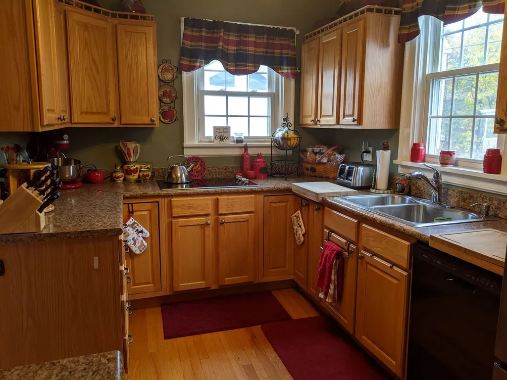 2 Garland Street Plymouth NH 03264