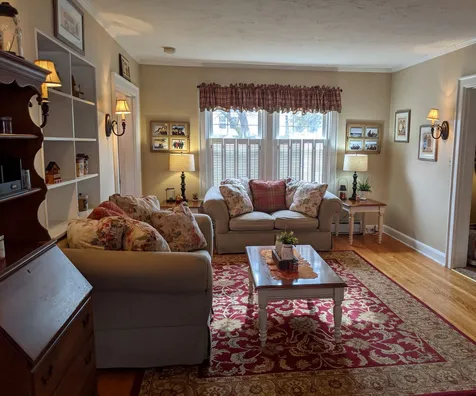 2 Garland Street Plymouth NH 03264