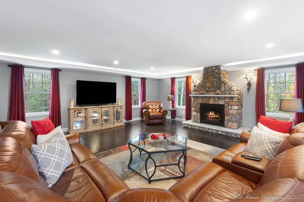 8 Hardy Lane Hampton Falls NH 03844
