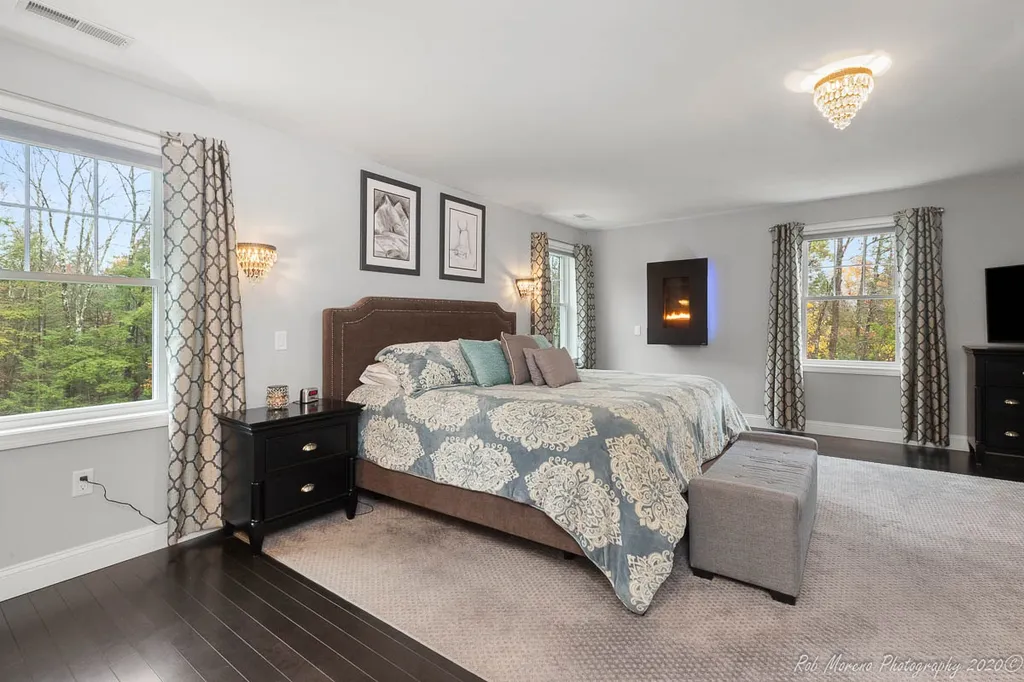 8 Hardy Lane Hampton Falls NH 03844
