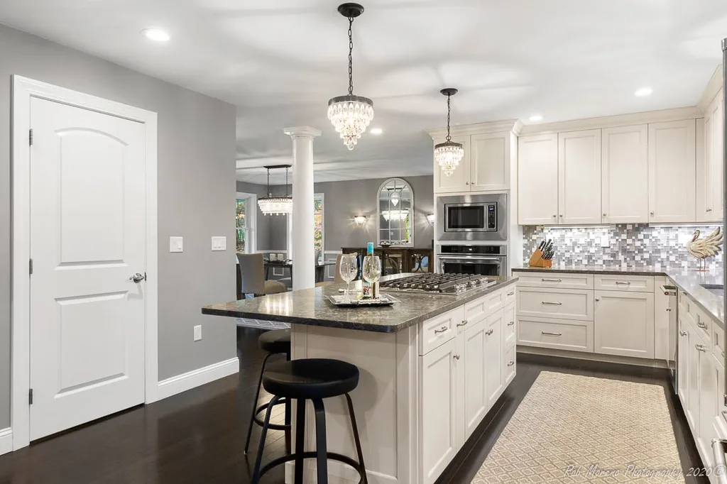 8 Hardy Lane Hampton Falls NH 03844