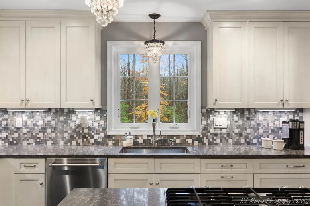 8 Hardy Lane Hampton Falls NH 03844