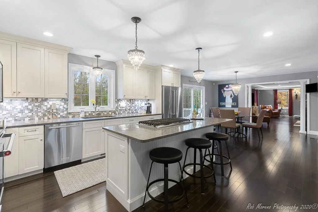 8 Hardy Lane Hampton Falls NH 03844