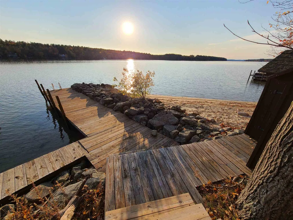 153 Nary Shores Road Wolfeboro NH 03894