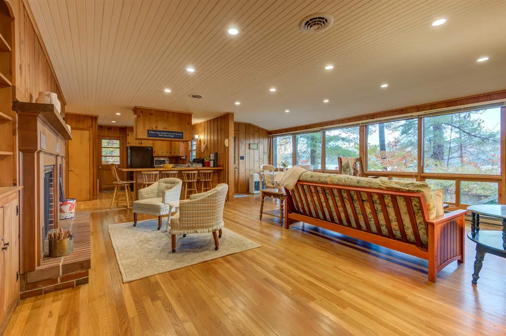 153 Nary Shores Road Wolfeboro NH 03894