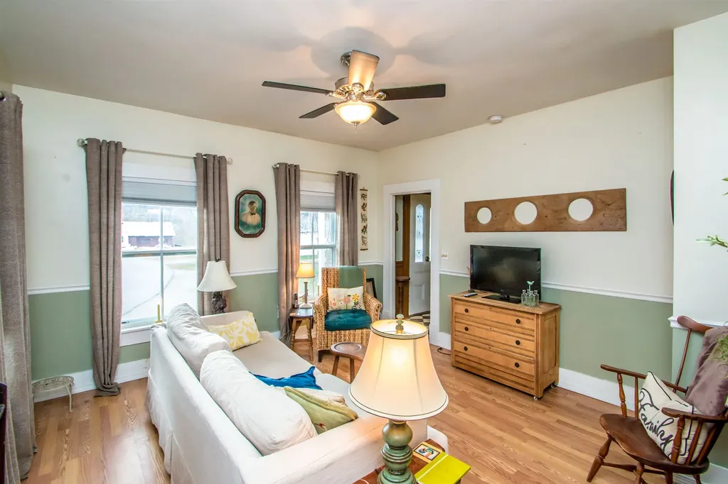 43 Courthouse Drive Guildhall VT 05906