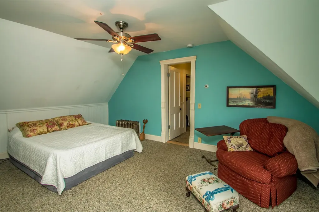 43 Courthouse Drive Guildhall VT 05906
