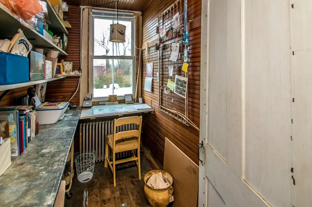 43 Courthouse Drive Guildhall VT 05906