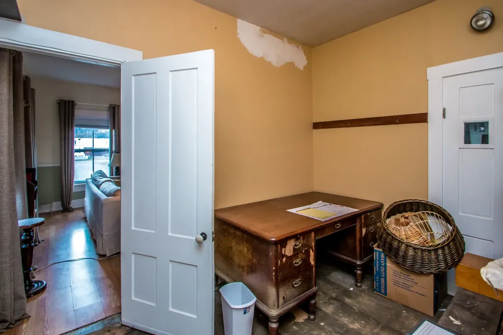 43 Courthouse Drive Guildhall VT 05906