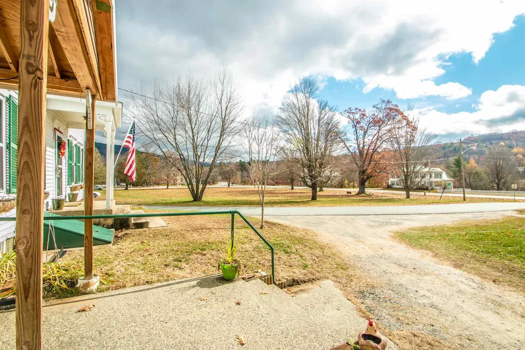 43 Courthouse Drive Guildhall VT 05906