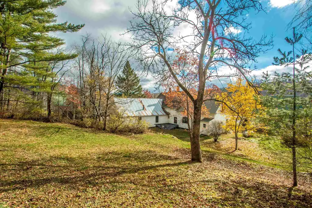 43 Courthouse Drive Guildhall VT 05906