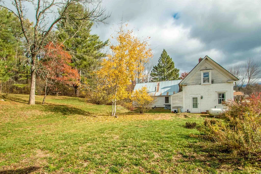 43 Courthouse Drive Guildhall VT 05906