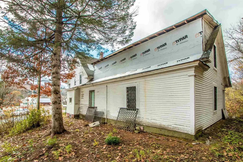 43 Courthouse Drive Guildhall VT 05906