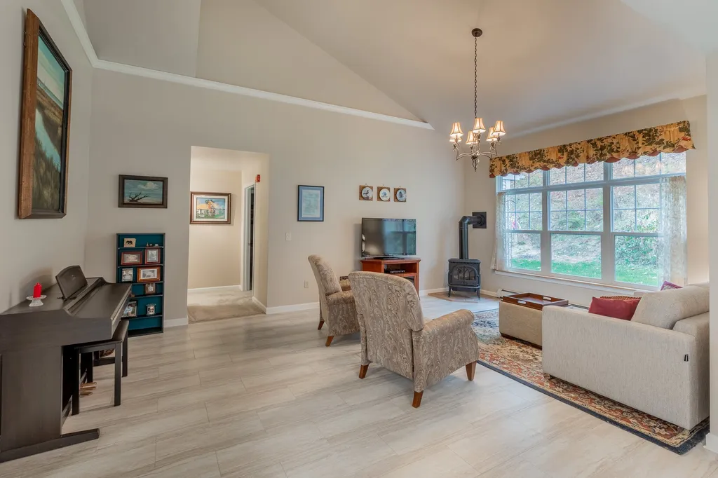 23 Linden Drive Lebanon NH 03784
