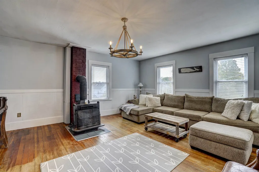 145 Stark Street Portsmouth NH 03801